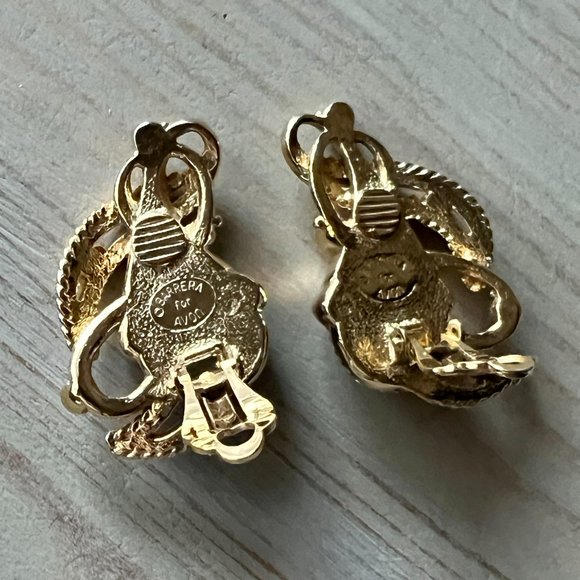 90s Barrera for Avon Granada Gold Tone Lucite Rhinestone Statement Clip Earrings - Picture 4 of 4